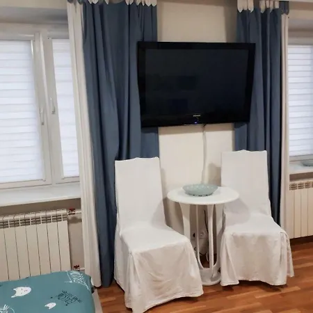 Апартаменти Apartnet. студия у тц галерея